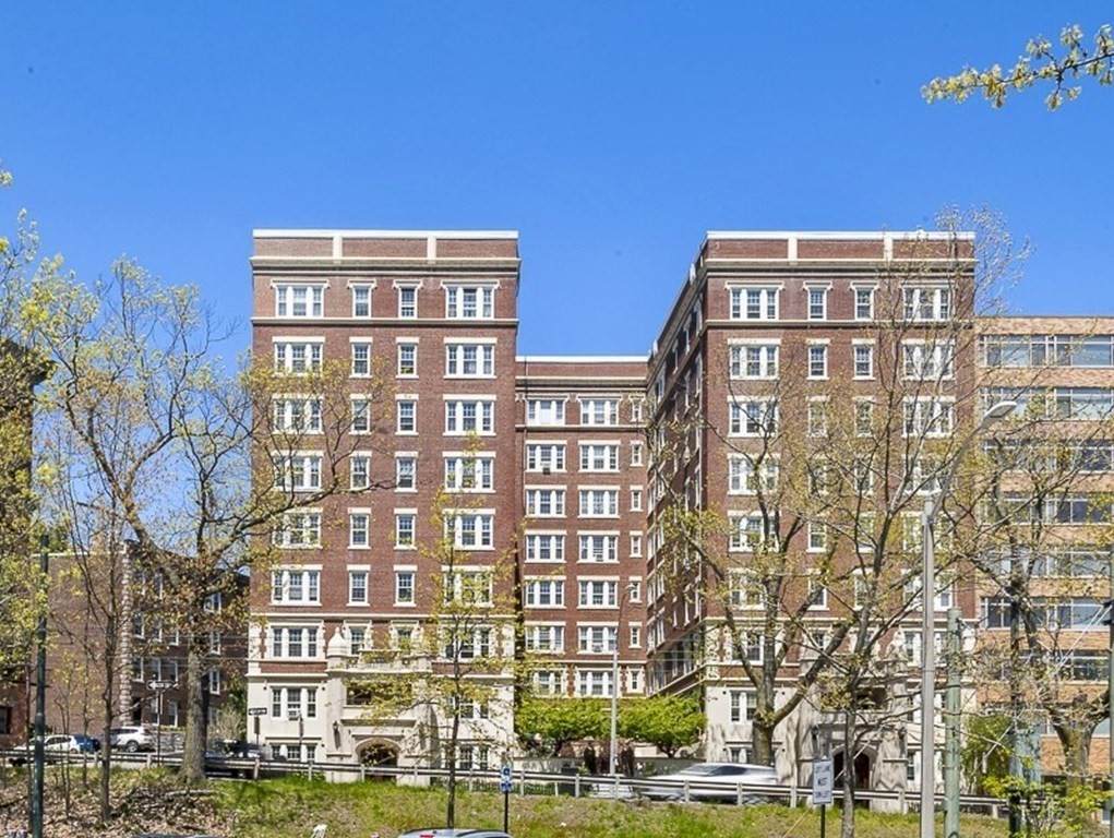 1454 Beacon - Photo 1
