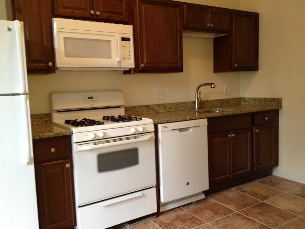 27 Newton Street - Photo 1