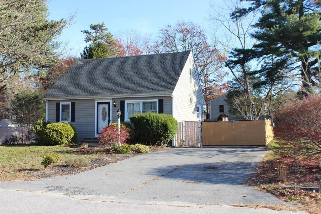 12 Douglas Ln - Photo 1