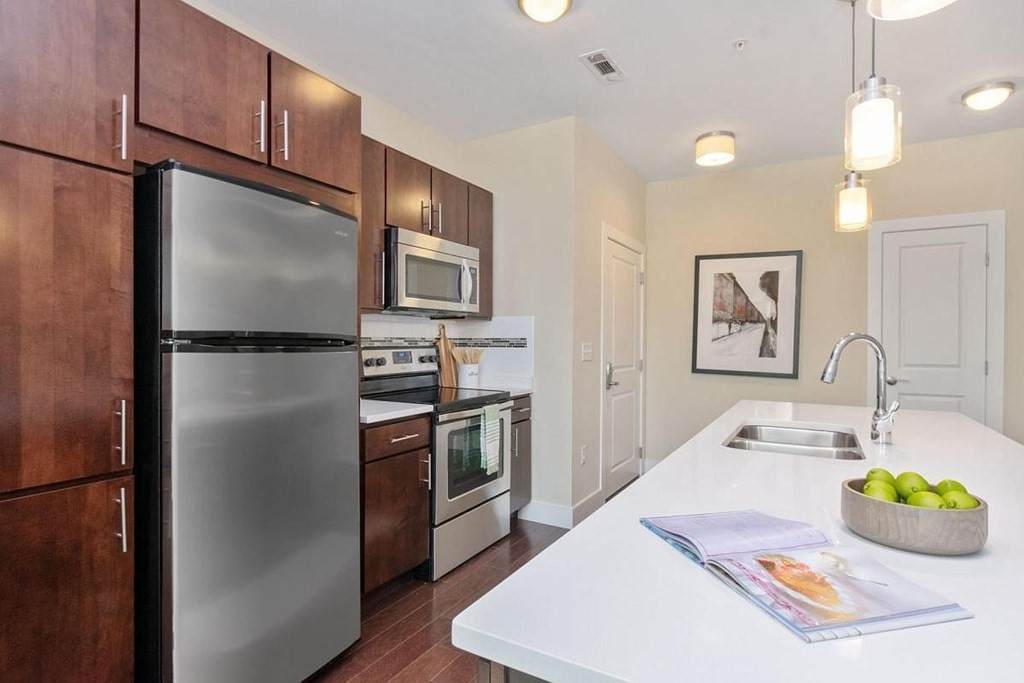 270 Pleasant - Photo 1