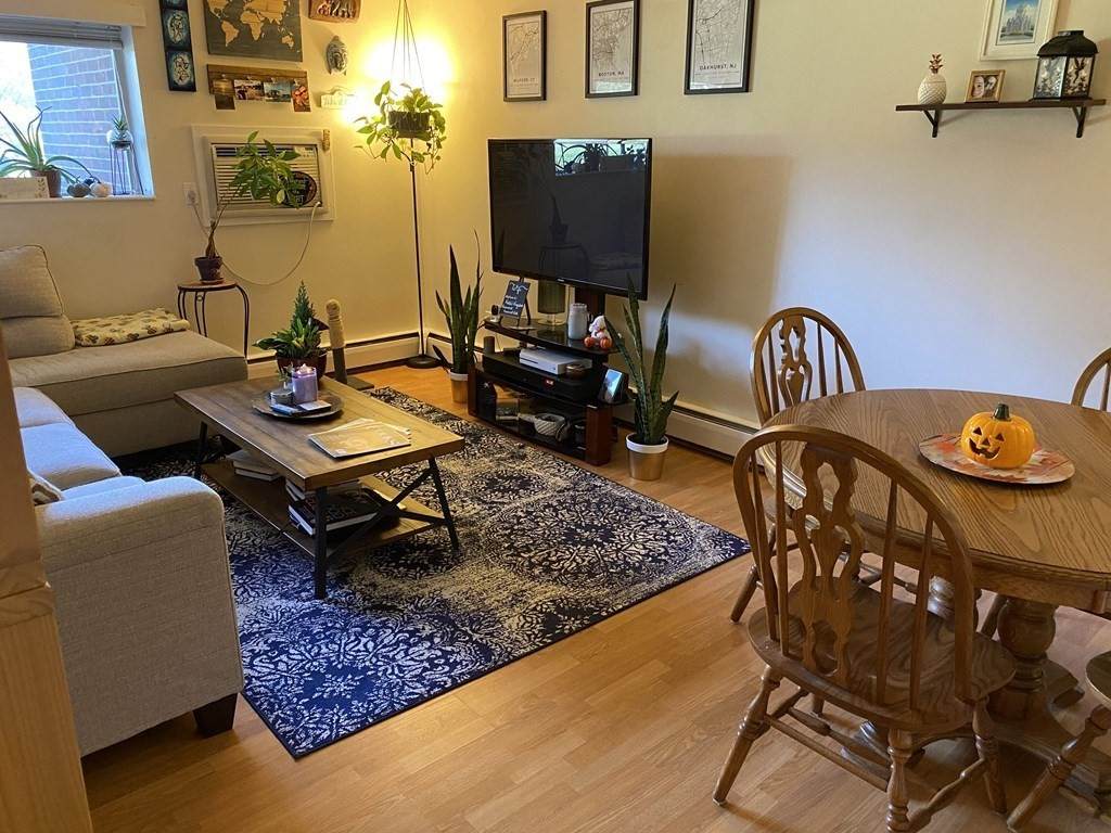 140 Kenrick St - Photo 1