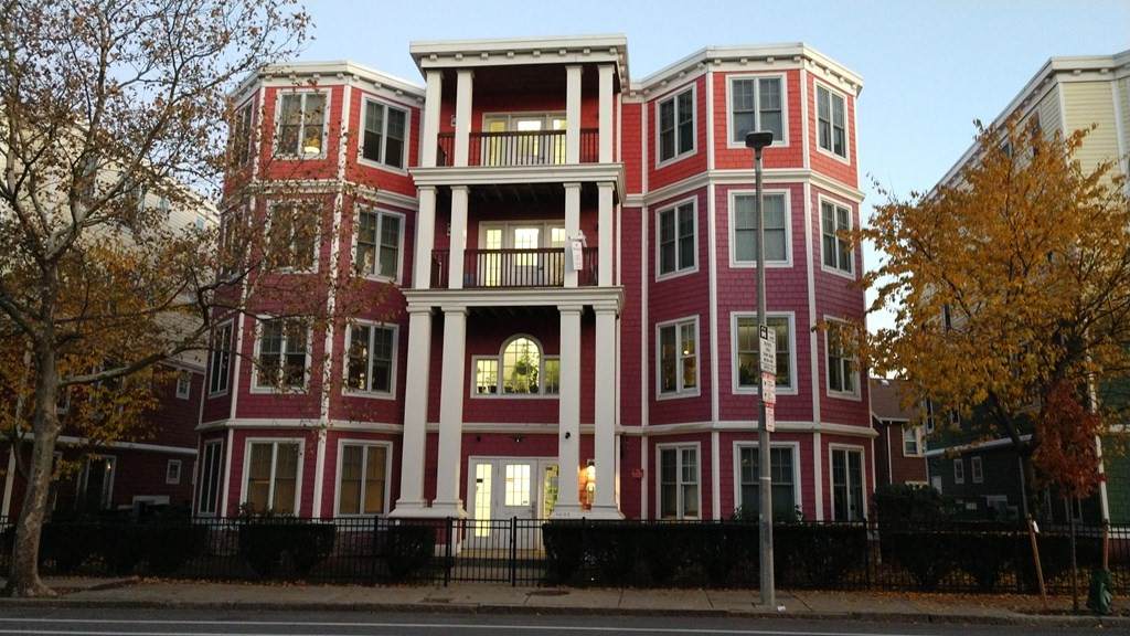 4044 Washington St - Photo 1