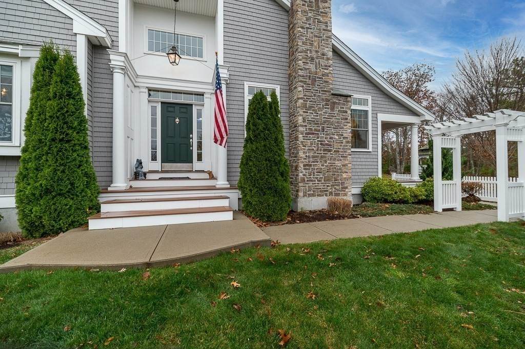 2 Heron Circle - Photo 1