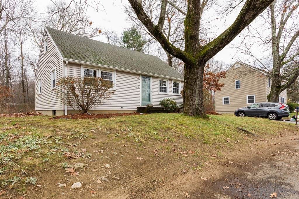 32 Mayflower Rd - Photo 1