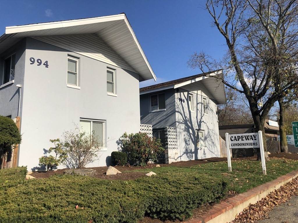 994 Washington - Photo 1