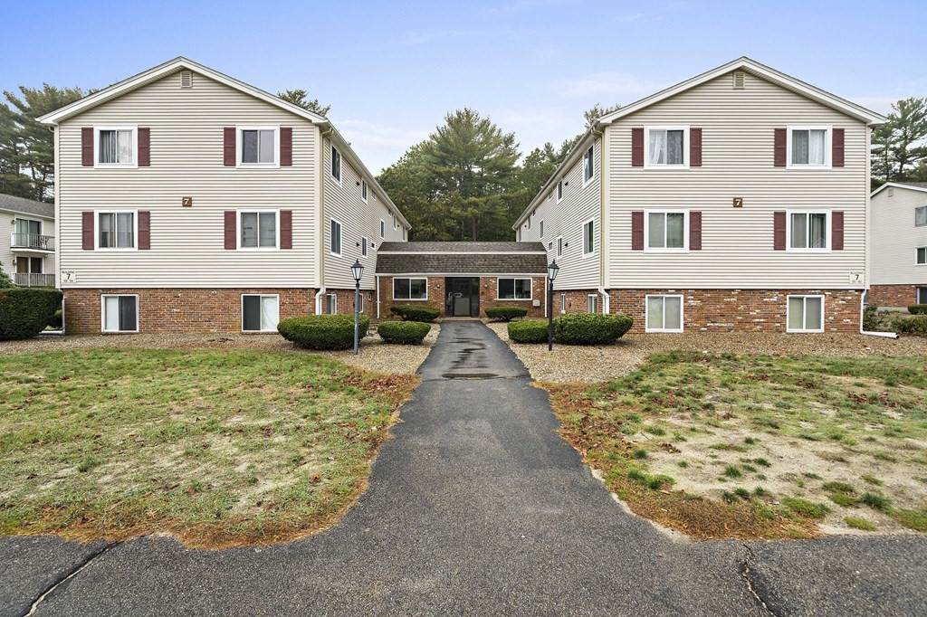 7 Royal Dane Dr - Photo 1