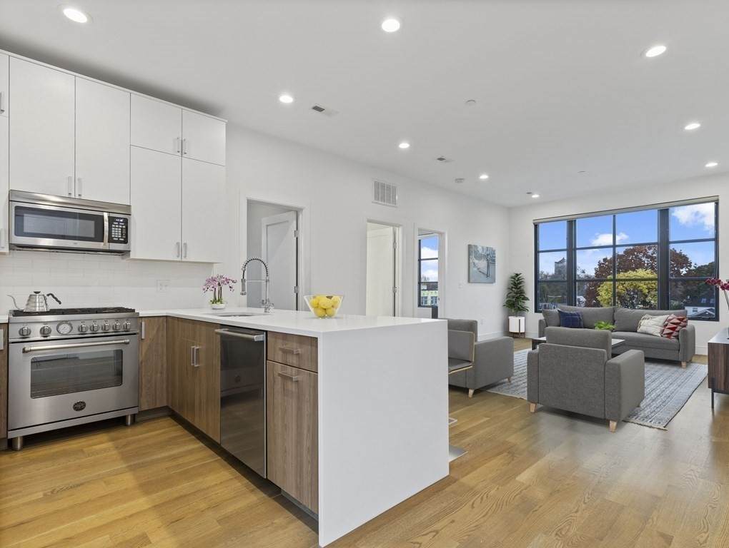 7 Burroughs Street - Photo 1