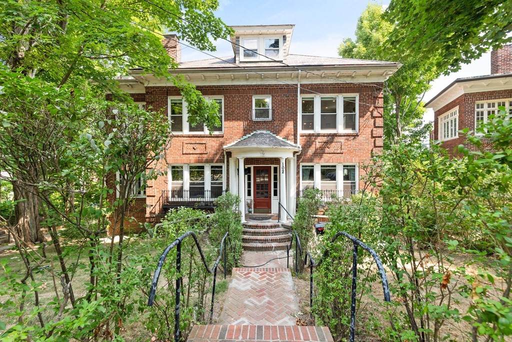 102 Addington Road - Photo 1