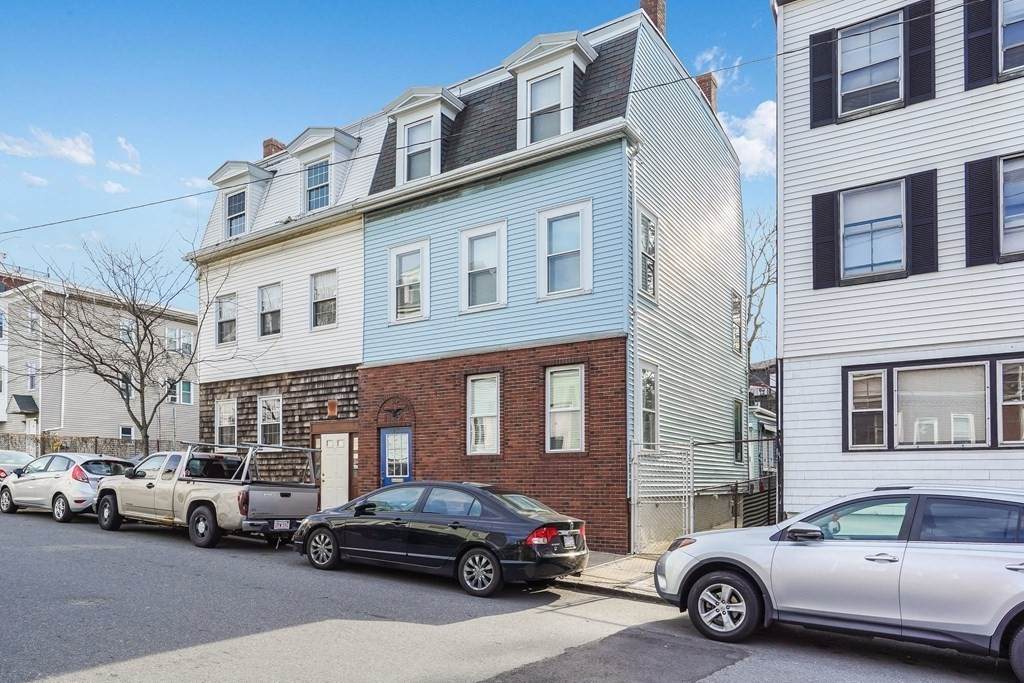 27 Lexington Street - Photo 1