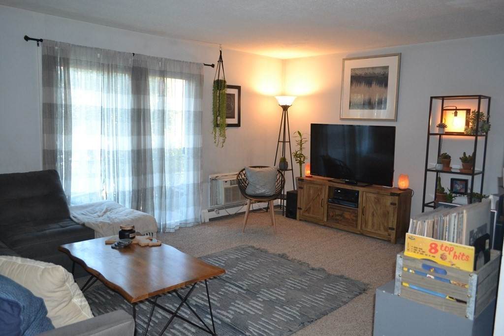 17 Chapel Hill Dr - Photo 1