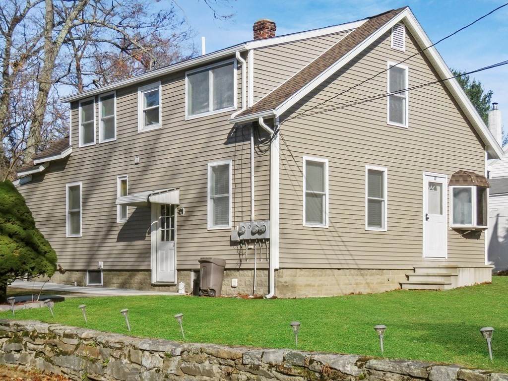 17 Lake St - Photo 1