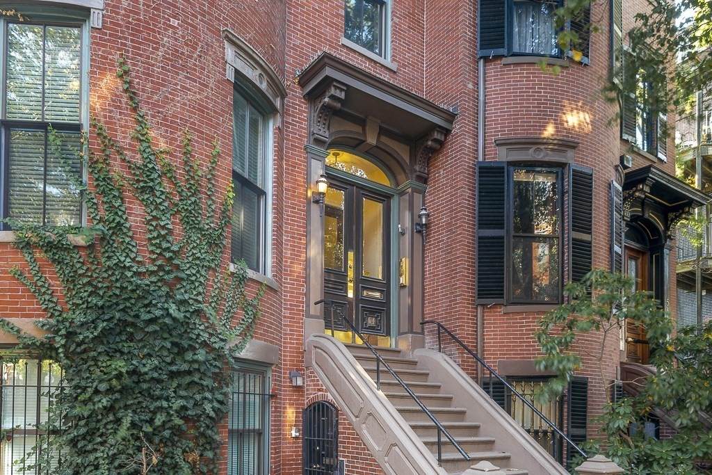 54 Rutland Square - Photo 1