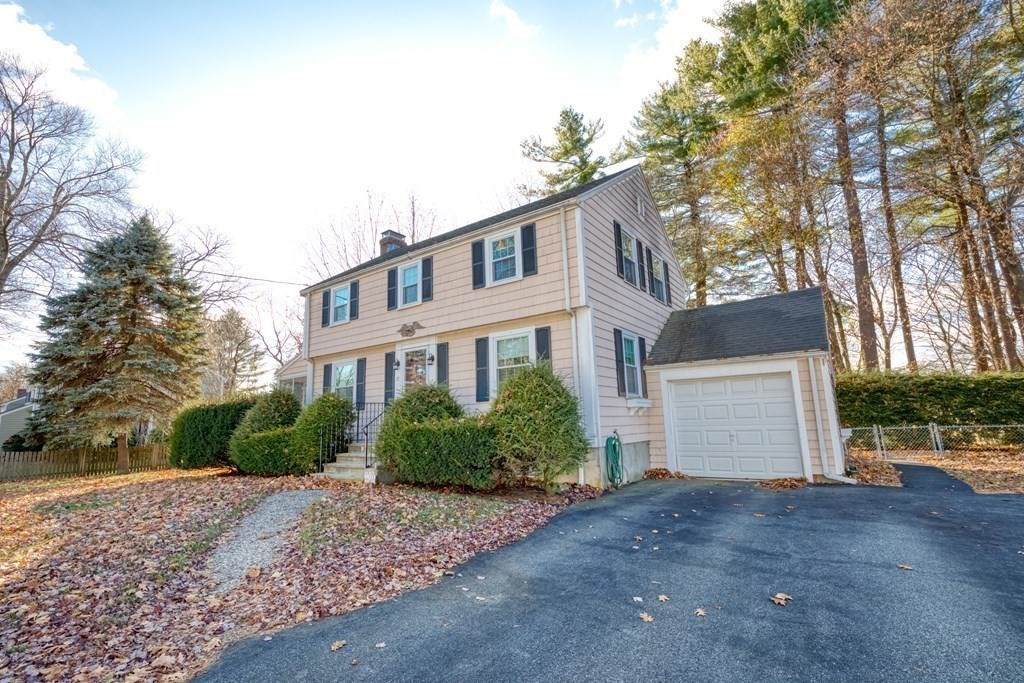 51 Pine Ridge Rd - Photo 1