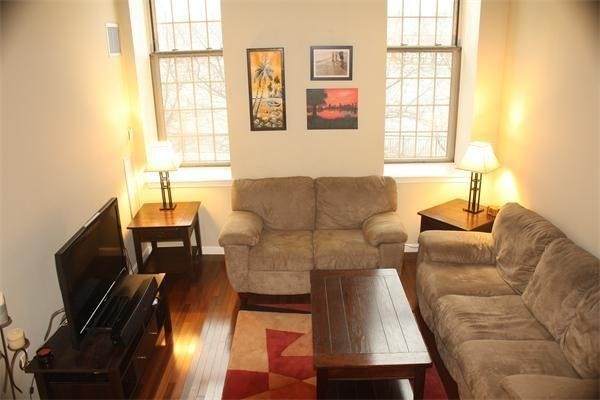 52 Lawrence Dr - Photo 1