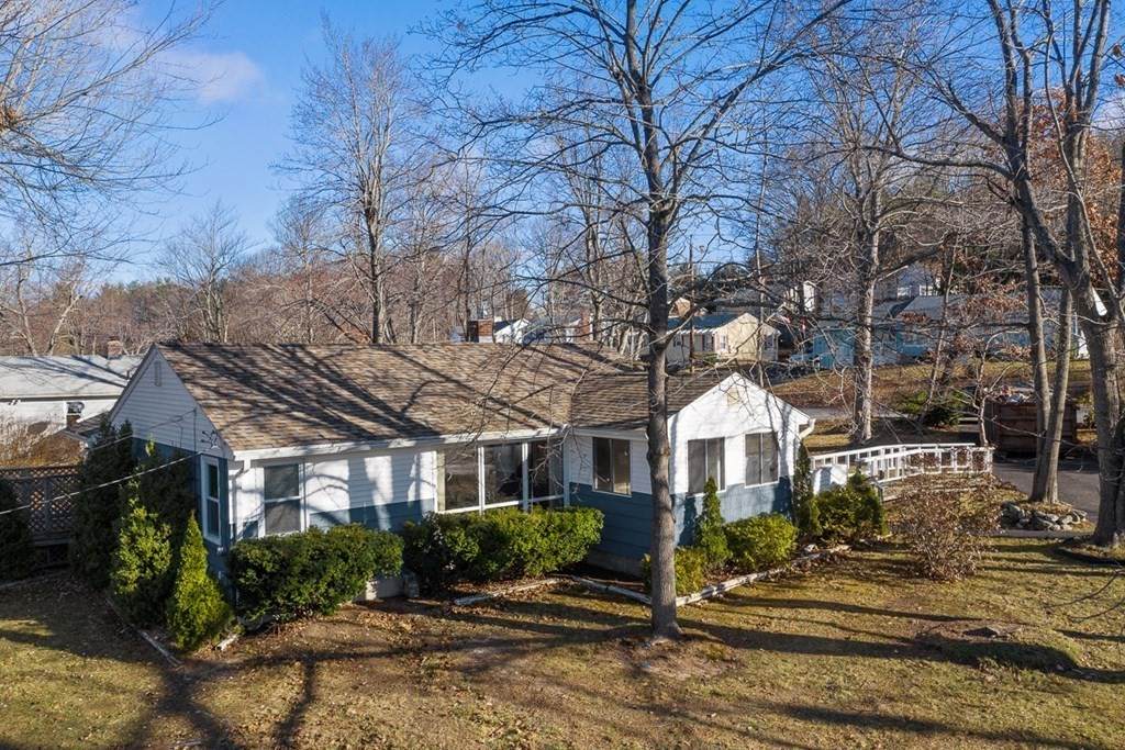 63 Lee Avenue - Photo 1