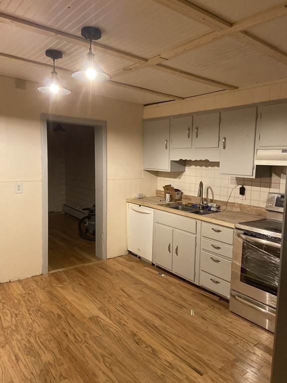 96 Liberty St - Photo 1
