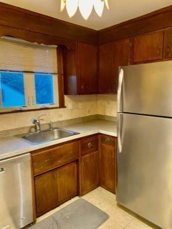 114 Thurston - Photo 1