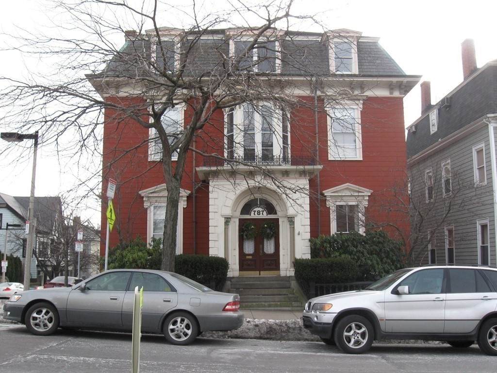 787 E. Broadway - Photo 1
