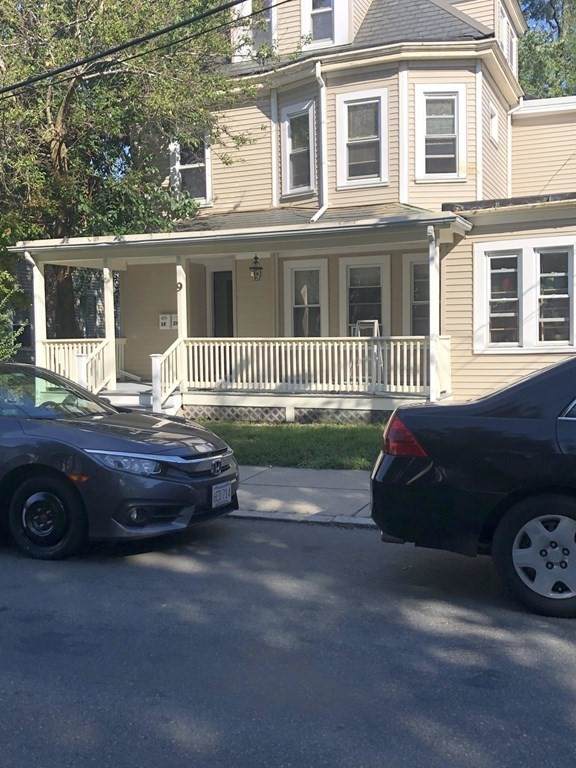 9 Oak Square Ave - Photo 1