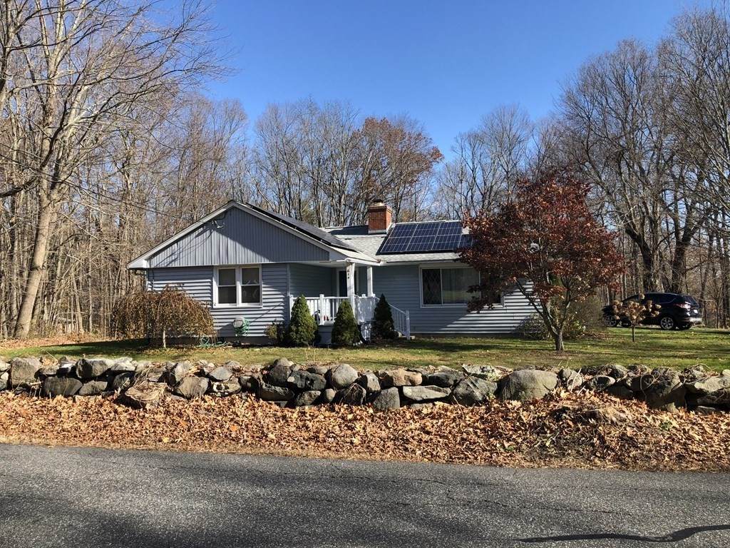 614 Moore St - Photo 1