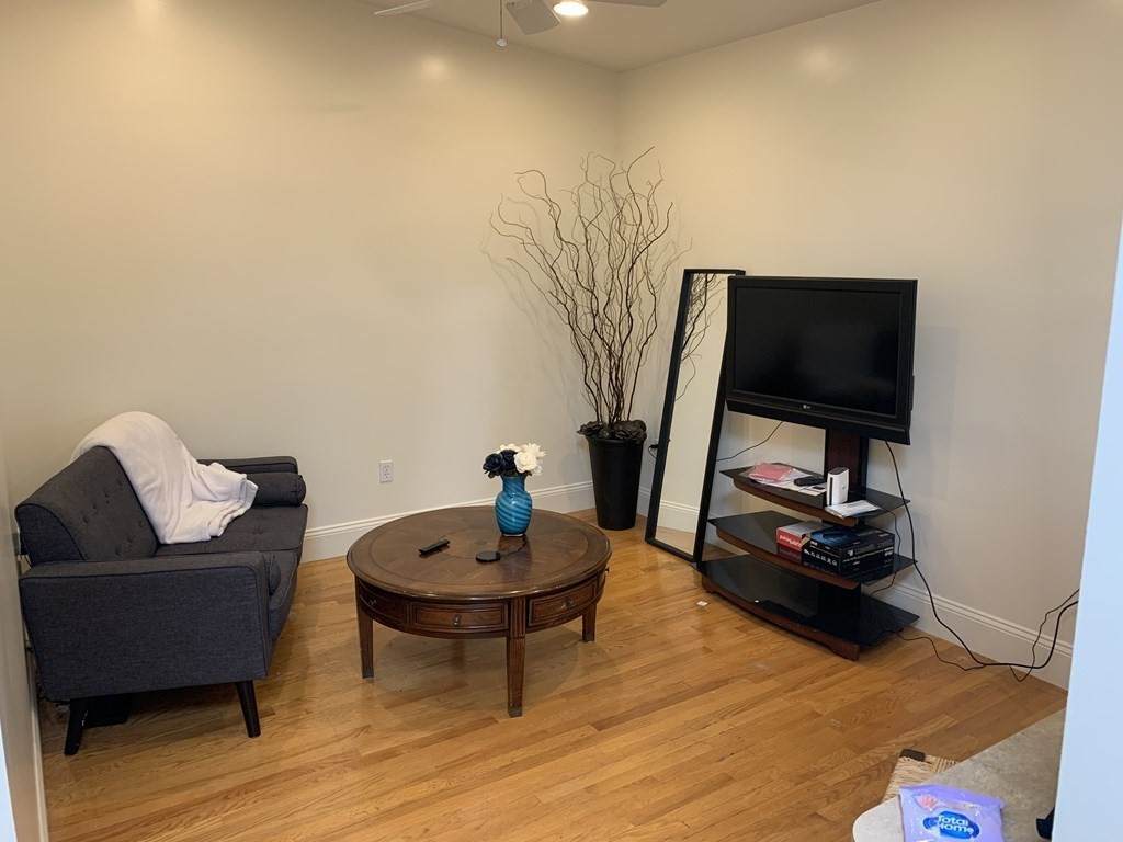 12 Humboldt Pl - Photo 1