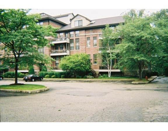 155 Kendrick Avenue - Photo 1