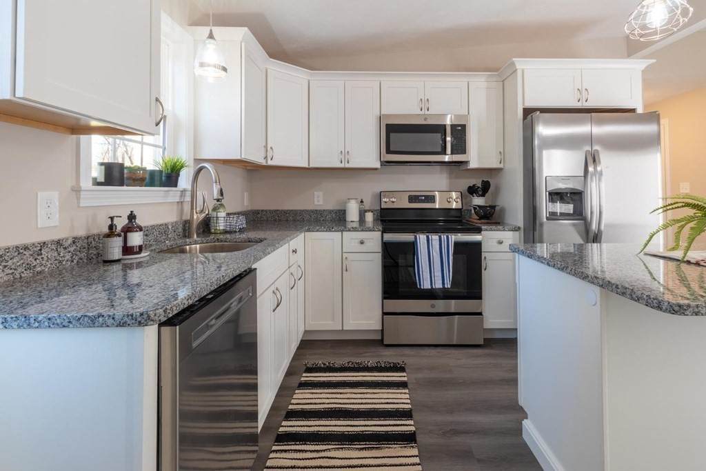 145 S Row Rd - Photo 1