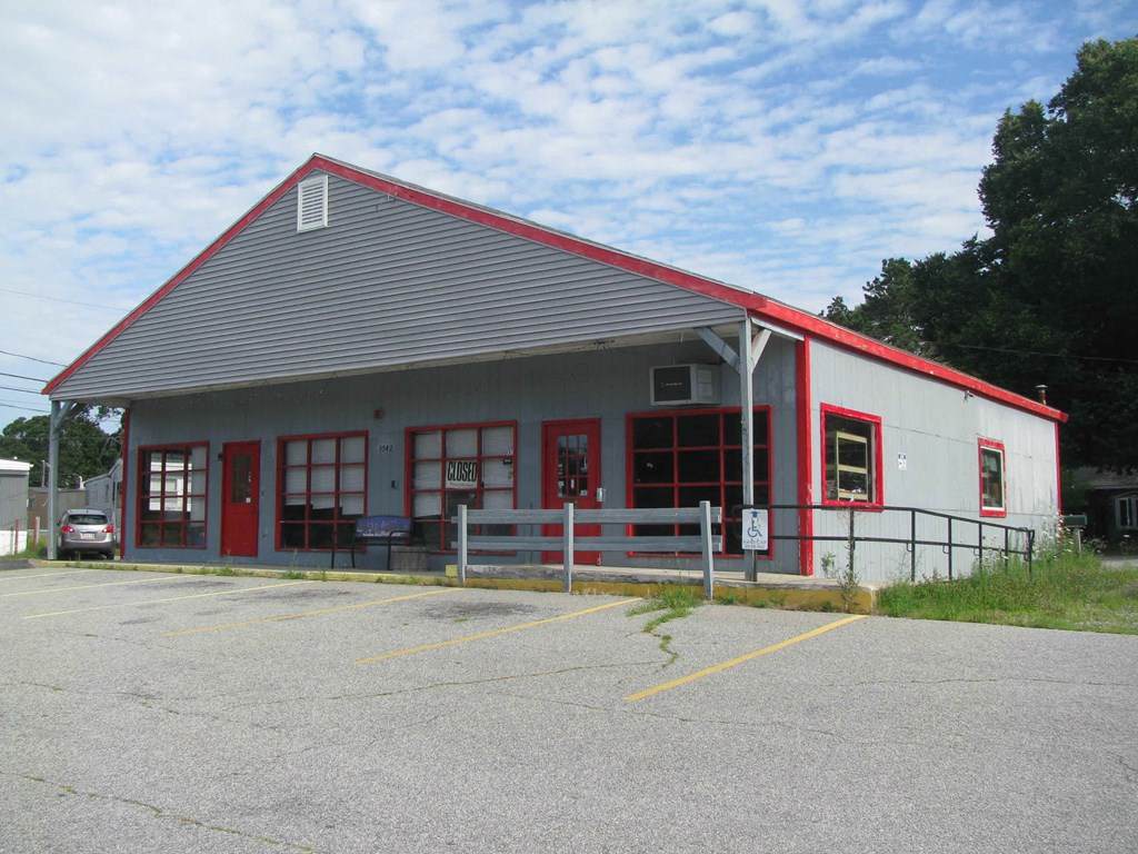 3042 Cranberry Highway - Photo 1