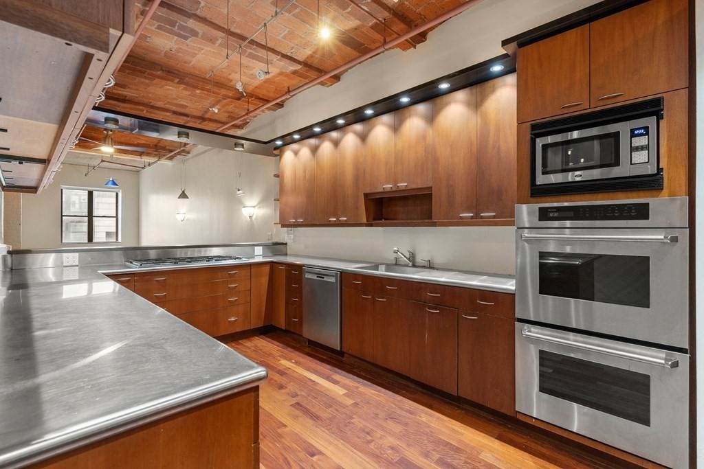 717 Atlantic Ave - Photo 1