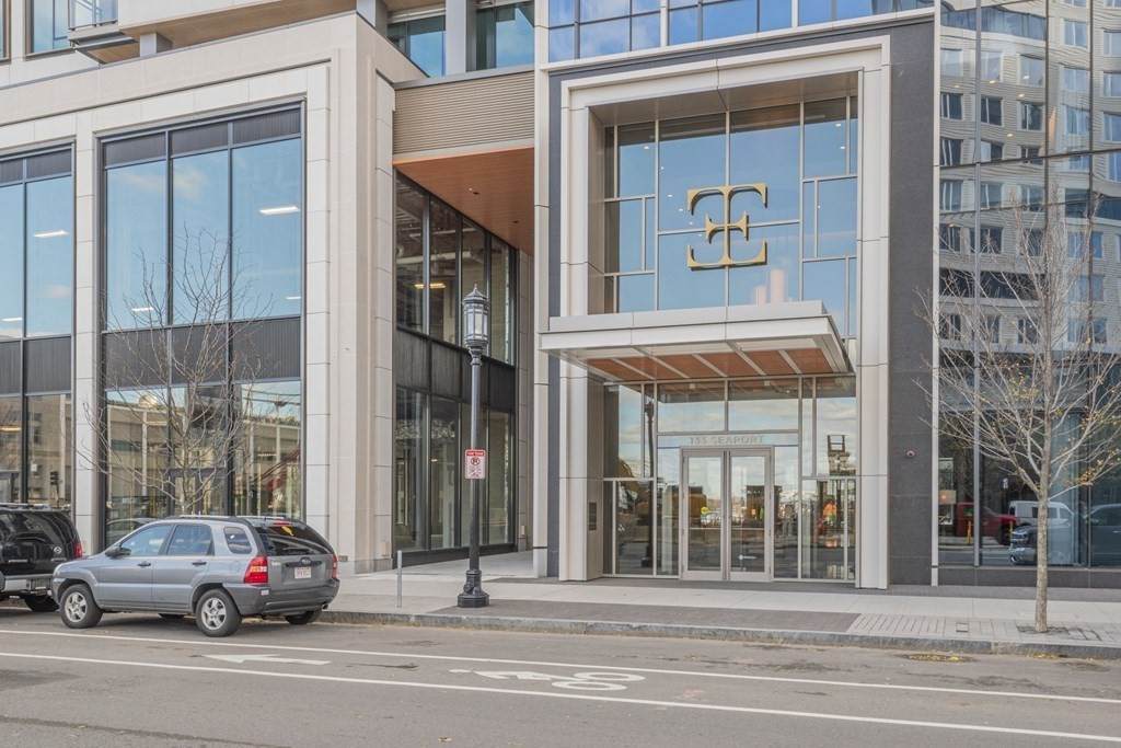133 Seaport Blvd - Photo 1