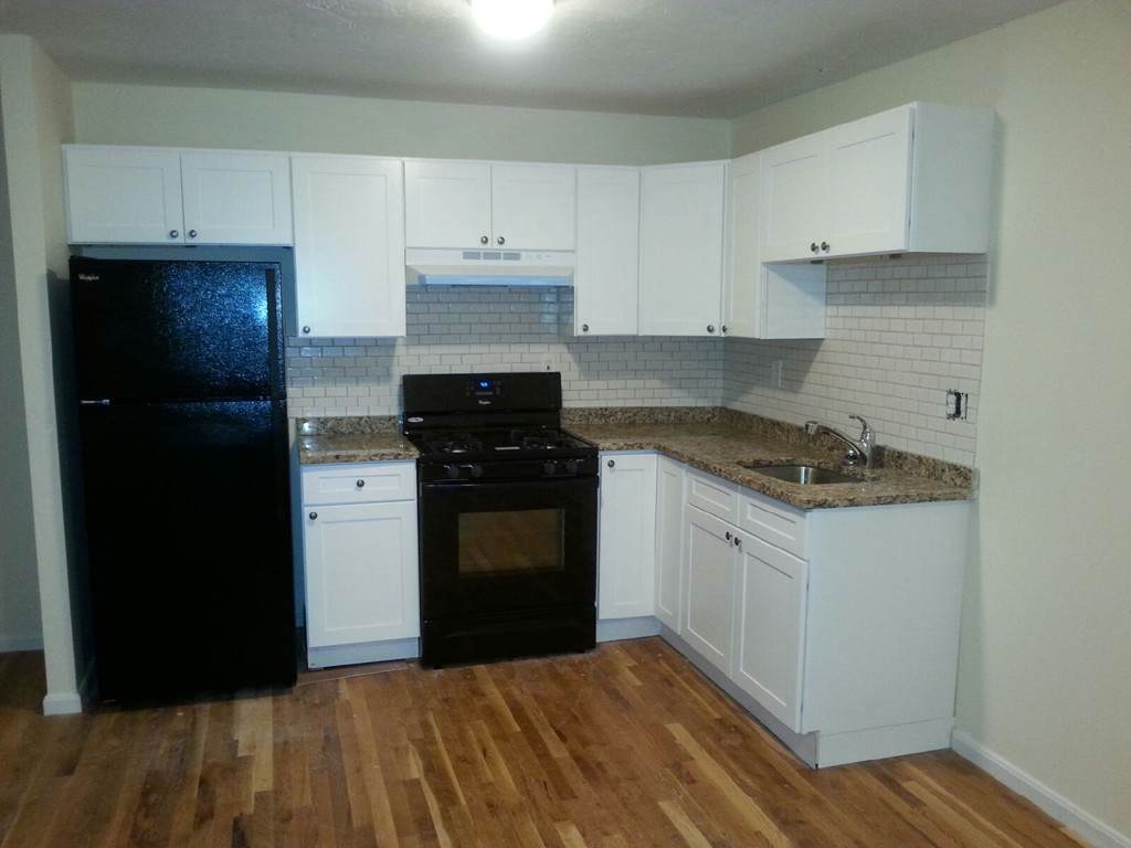 33 Rockland Street - Photo 1