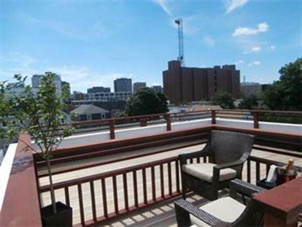 222 Hurley - Photo 1