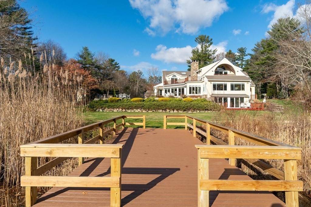 112 River Road - Photo 1