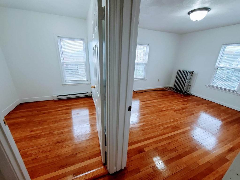 43 Rosseter Street - Photo 1
