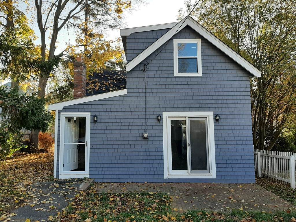 24 1/2 Emerald Rd - Photo 1