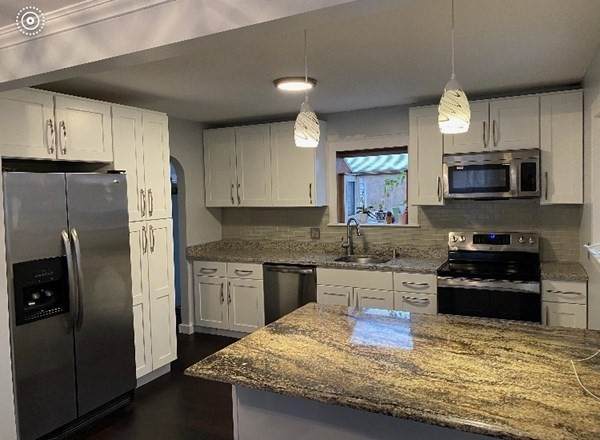242 Mansfield Street - Photo 1