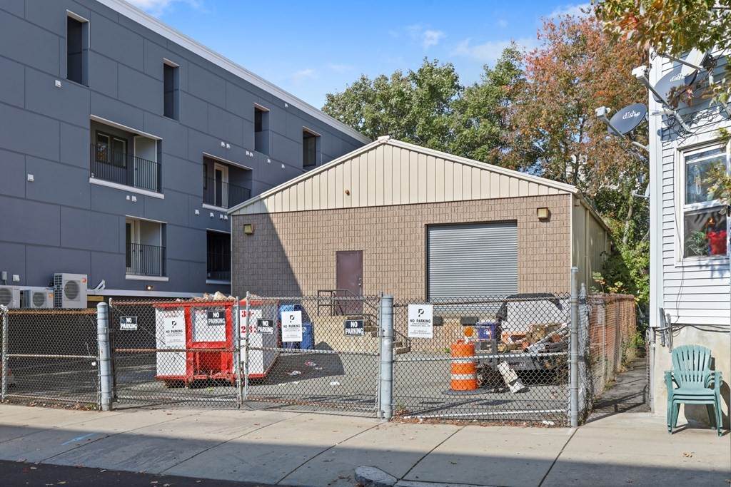 104 Spencer Avenue - Photo 1