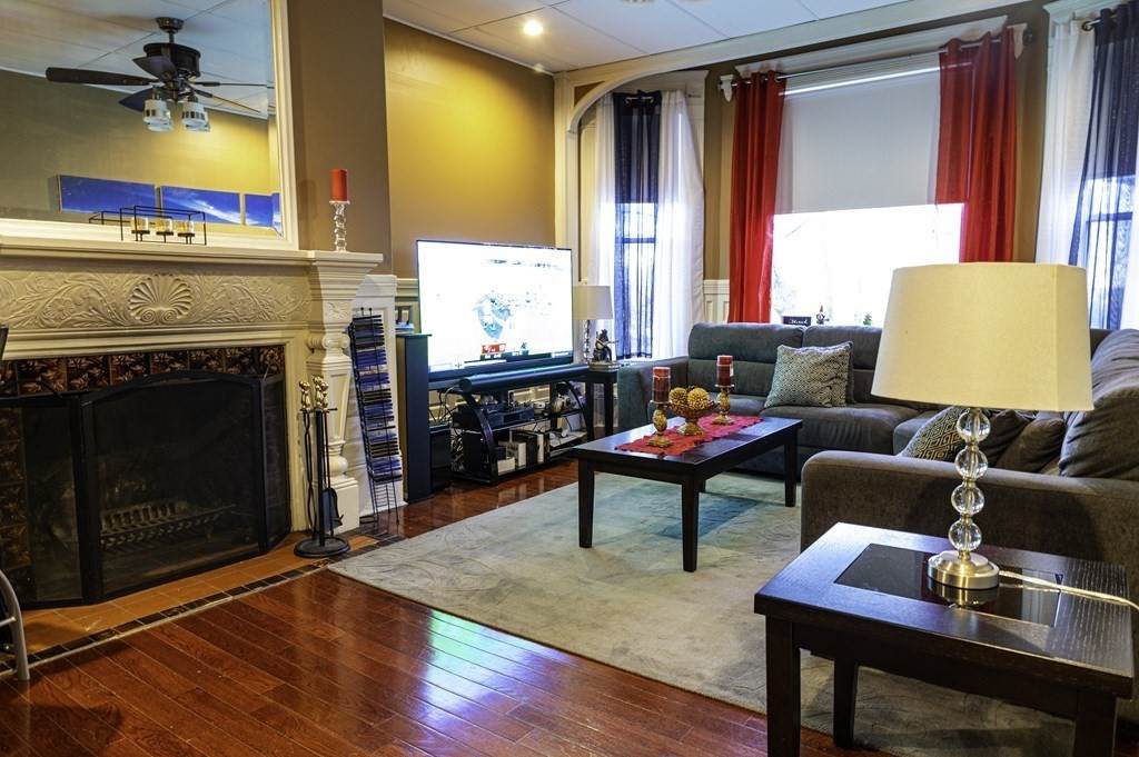 19 Bellevue St - Photo 1