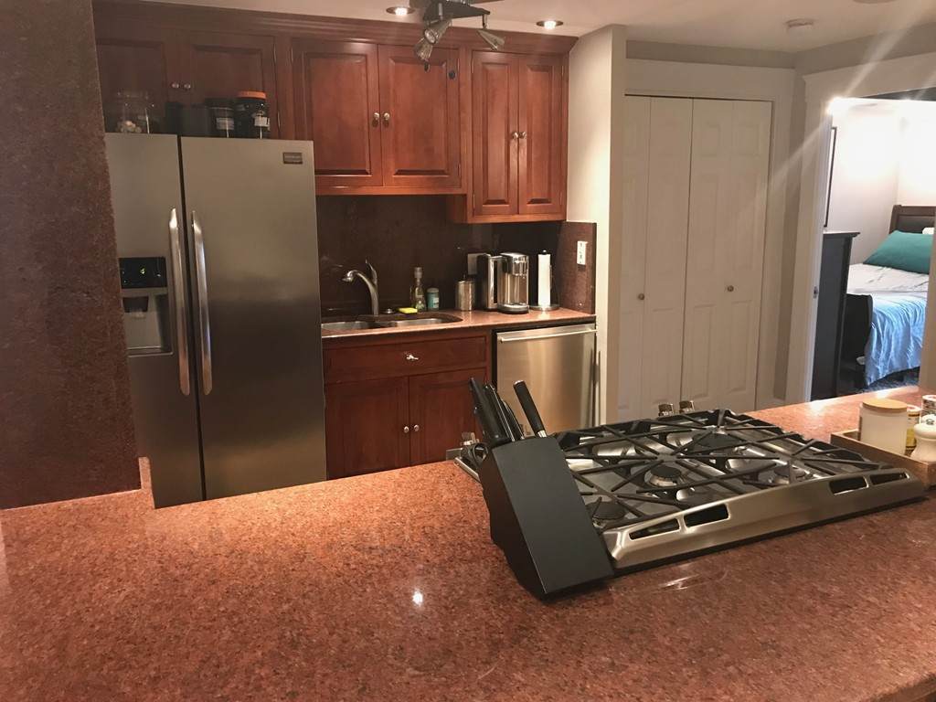 65 East India Row - Photo 1