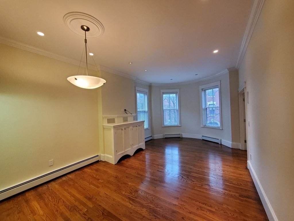 46 Upton - Photo 1