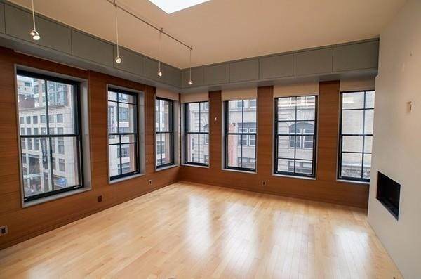 8 Lagrange - Photo 1