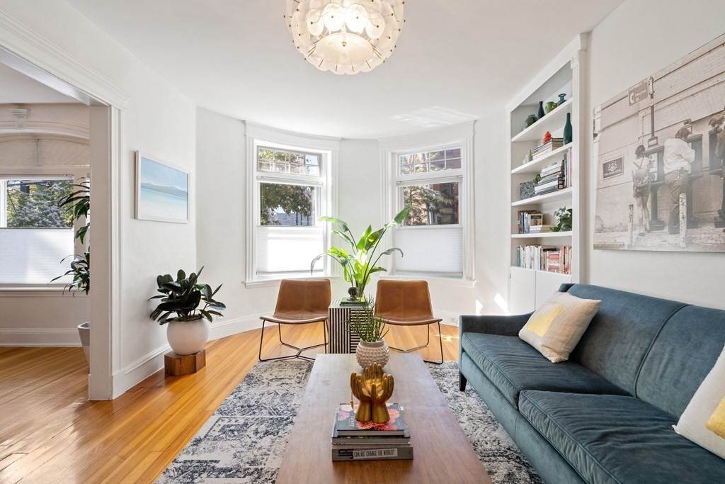 23 Strathmore Rd - Photo 1