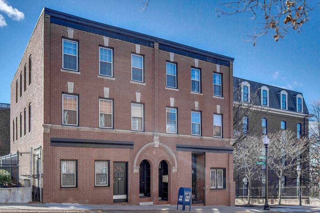 406 Bunker Hill St - Photo 1