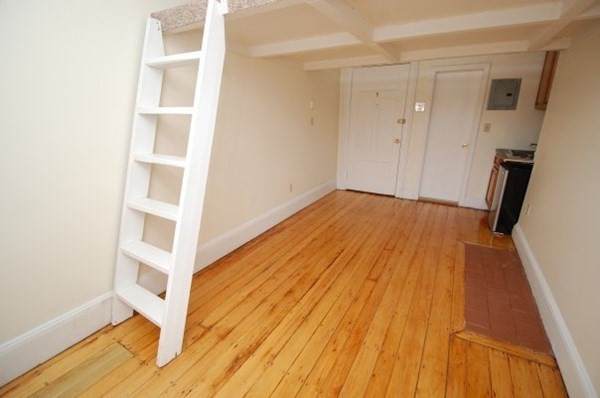 507 Beacon - Photo 1