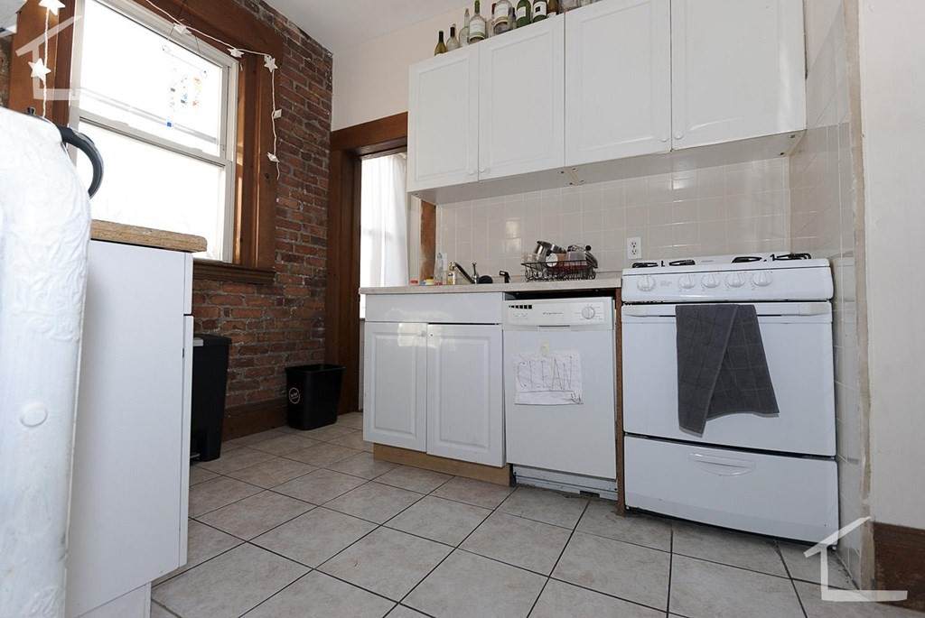 32 Park Vale Ave - Photo 1