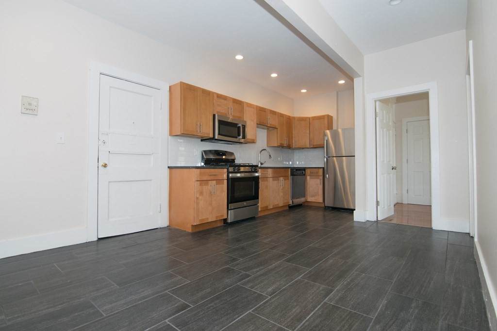 48 Brighton Ave - Photo 1