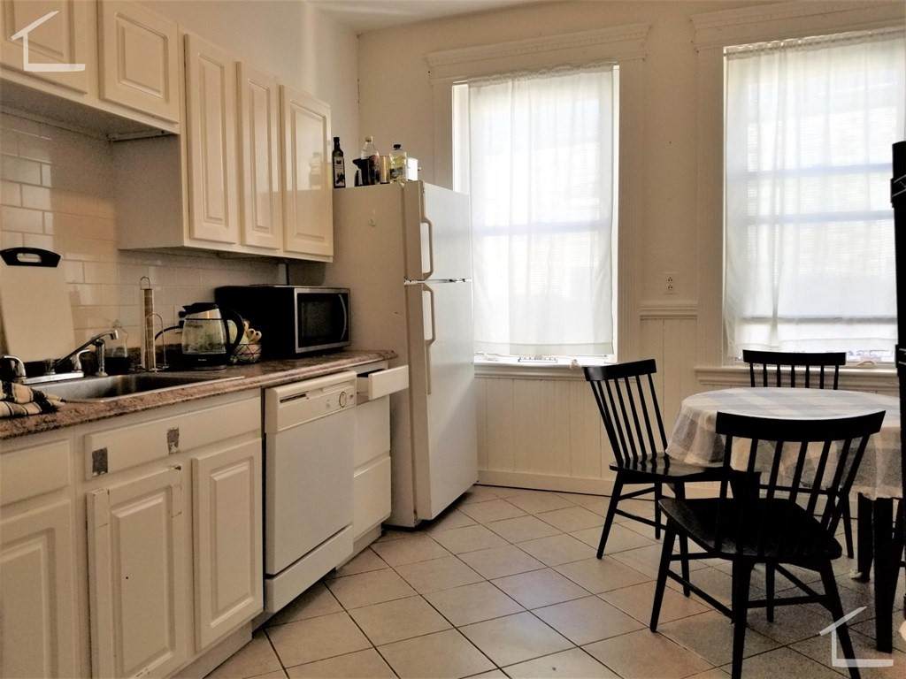 48 Brighton Ave - Photo 1