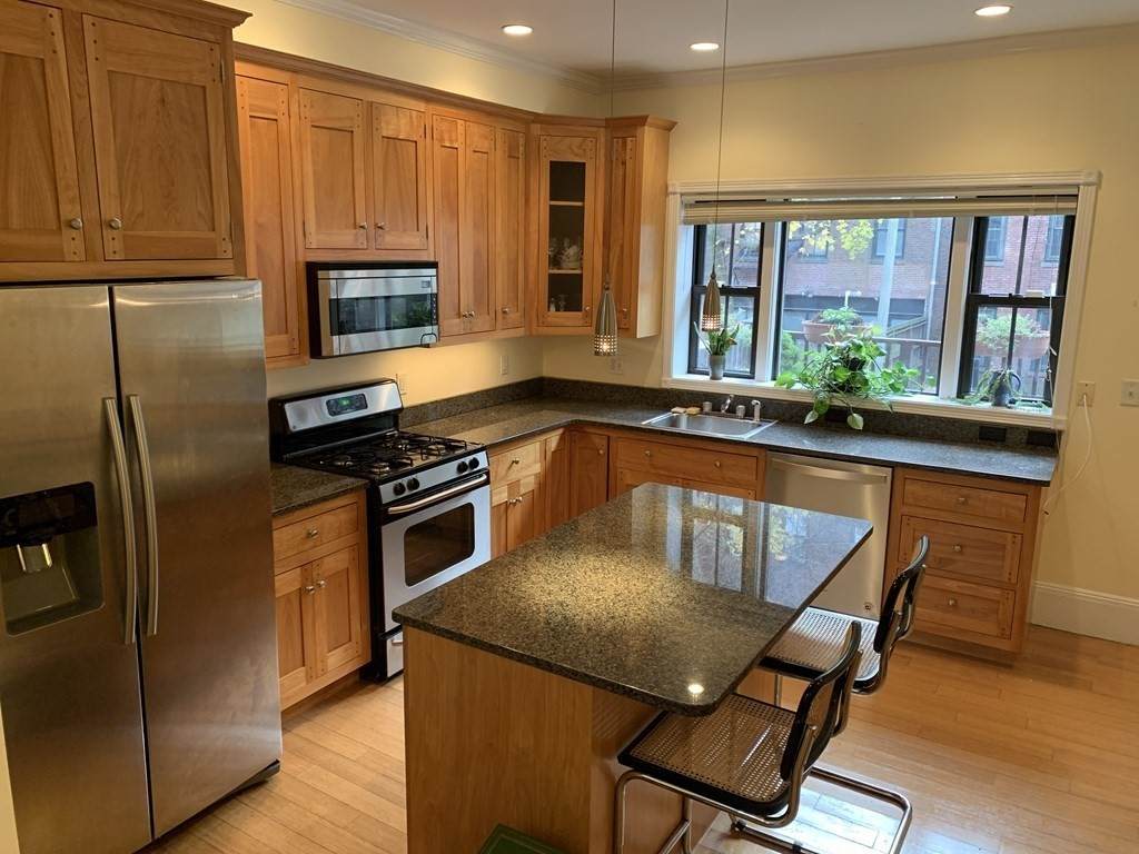 14 Wellington St - Photo 1