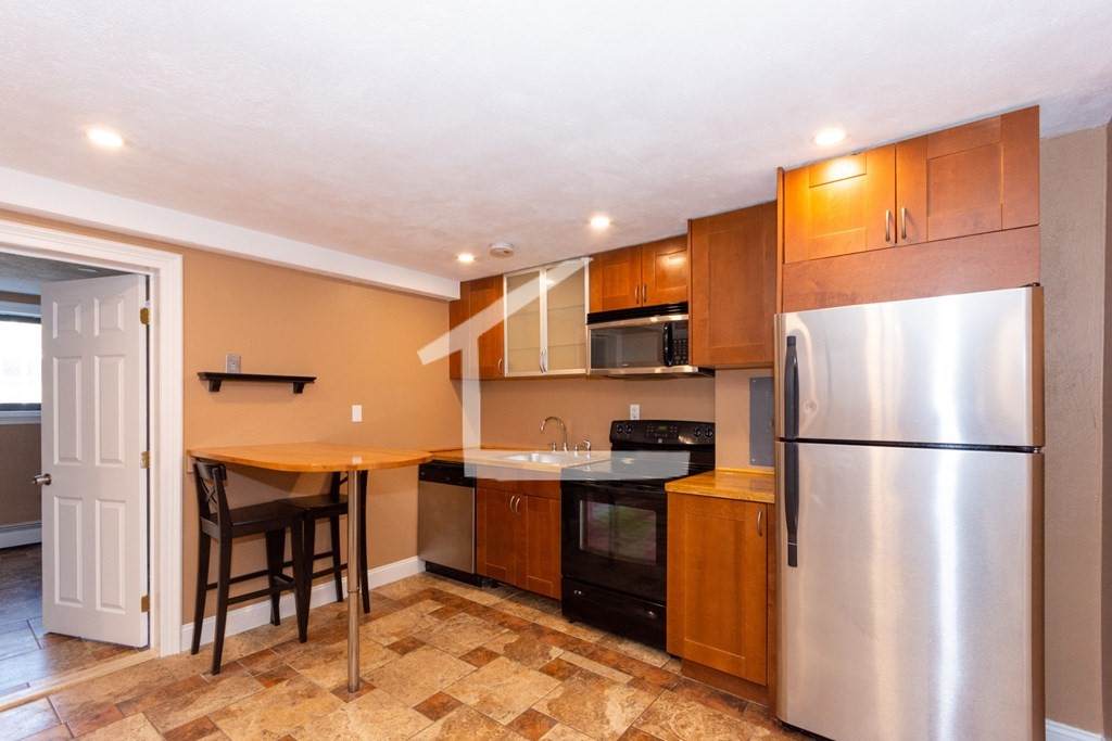 47 Gardner St - Photo 1