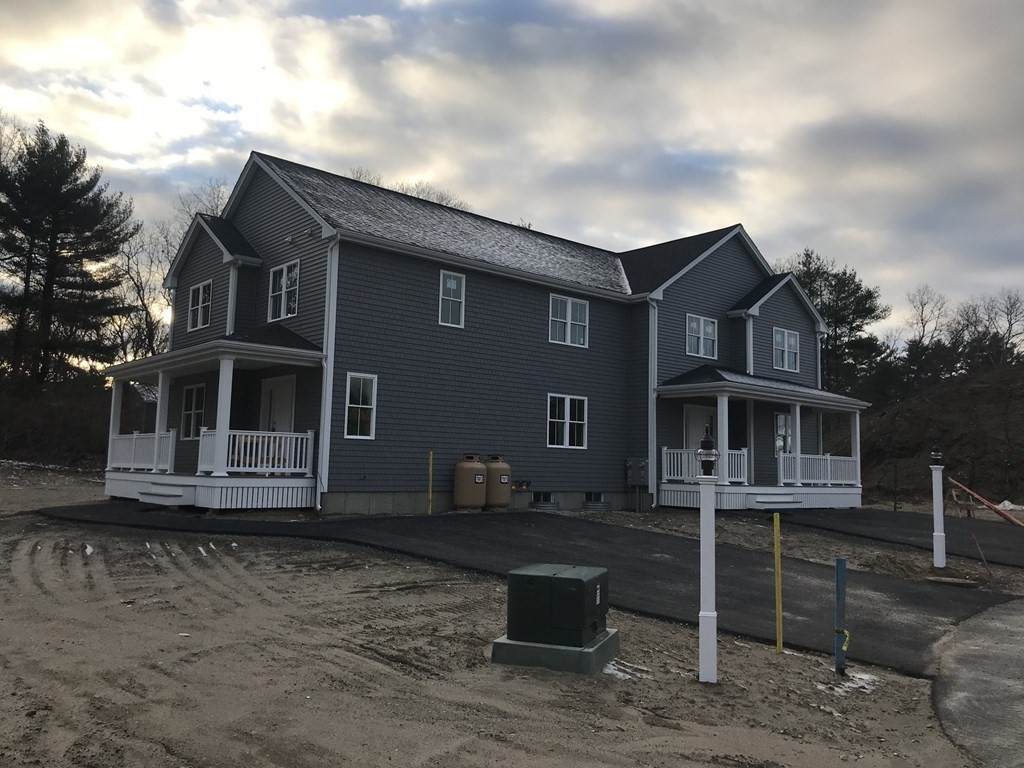 7 Old Field Way - Photo 1